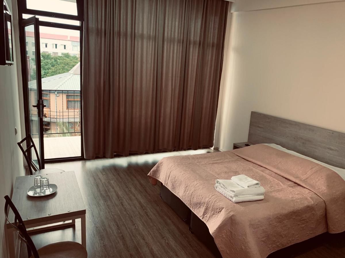 Отель Hotel Amigo II Кобулети